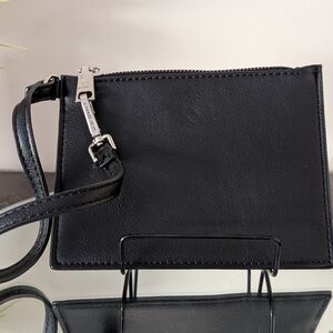 Steve Madden Small Zip Wristlet
